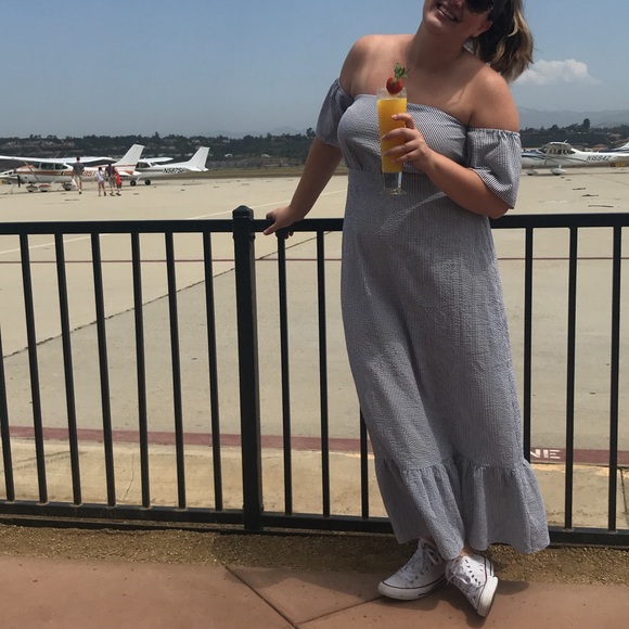 ASOS Maxi Pinstripe Off Shoulder Dress With Bow Detail - Picture 4 of 7